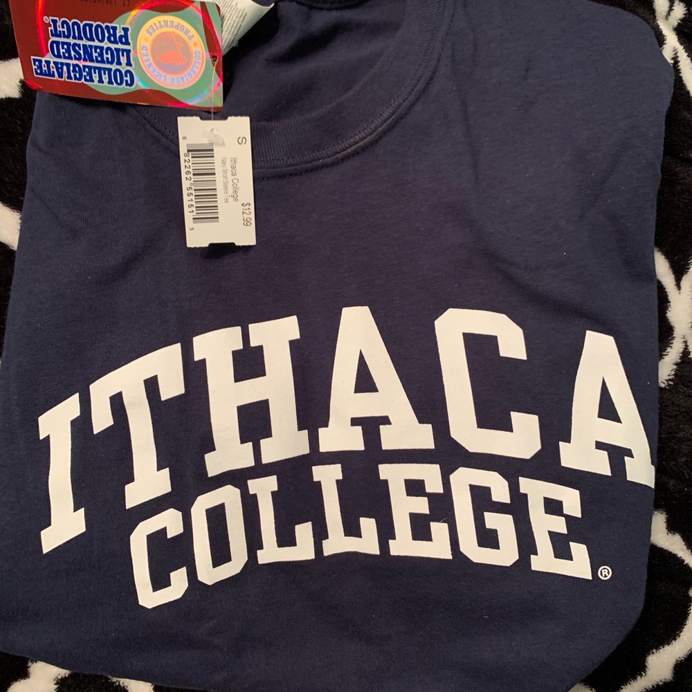 nwt ithaca college short sleeve shirt